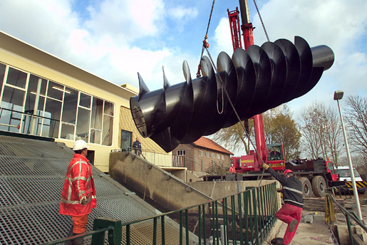 Renovation of Dutch screw pump station